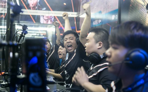 示了其丰富 示了其丰富