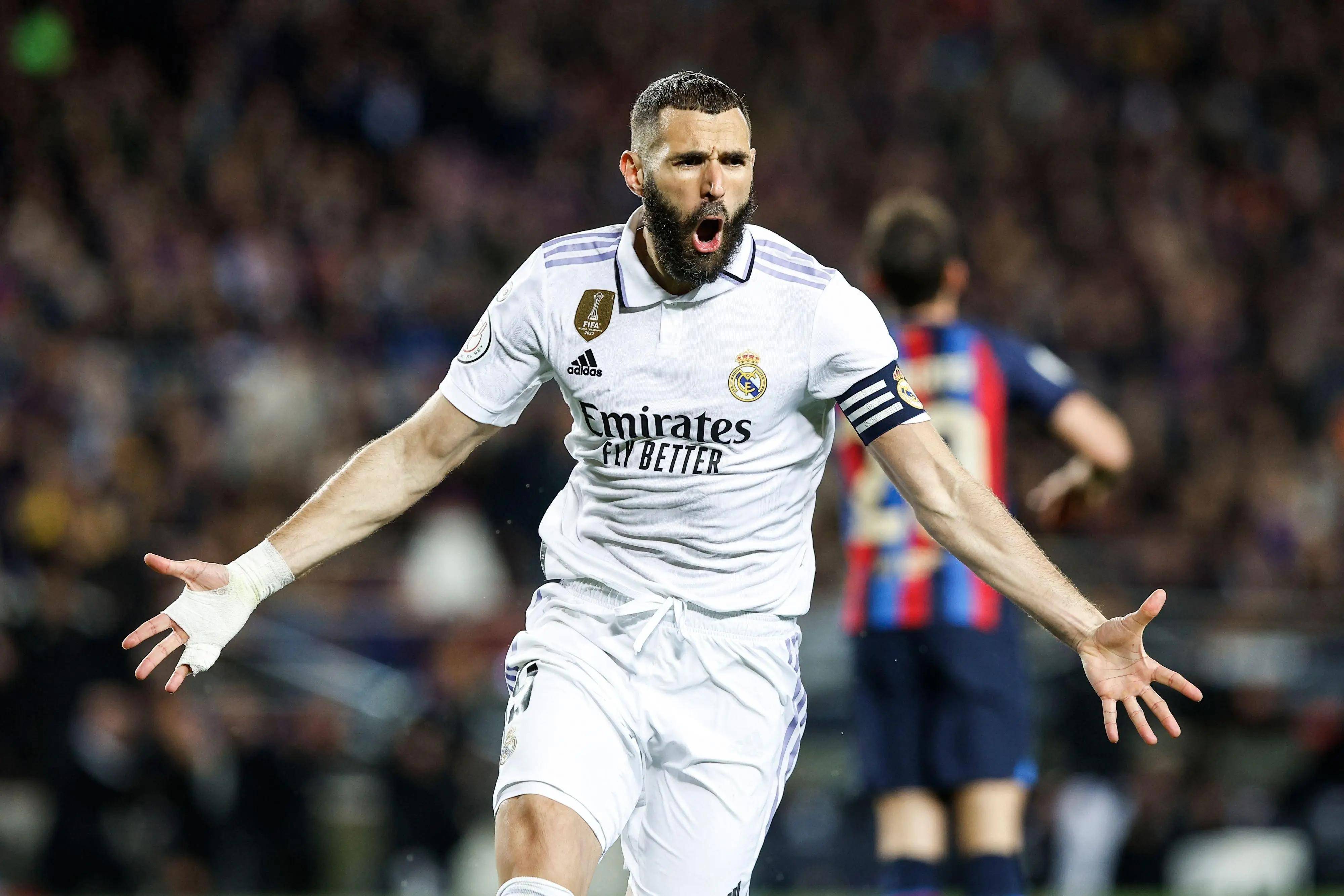 参考莱万 参考莱万