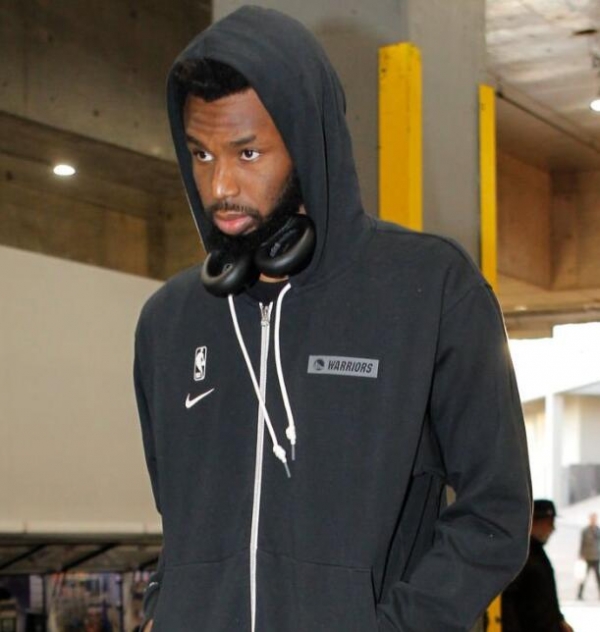 五后卫收缩 五后卫收缩